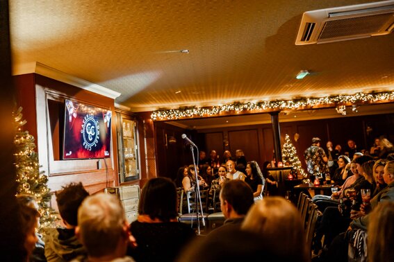 🎅 Cavehill Comedy Club presents Ben's Laughter Lounge - Mon 28th Dec - Ben Madigan's